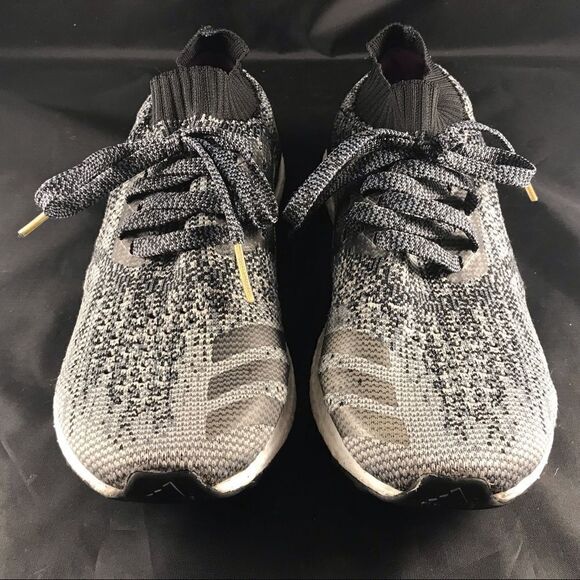 Xlnt Adidas Laceless Ultraboost womens 9.5 US Oreo Black White Colorway 42 EUR - Picture 4 of 7